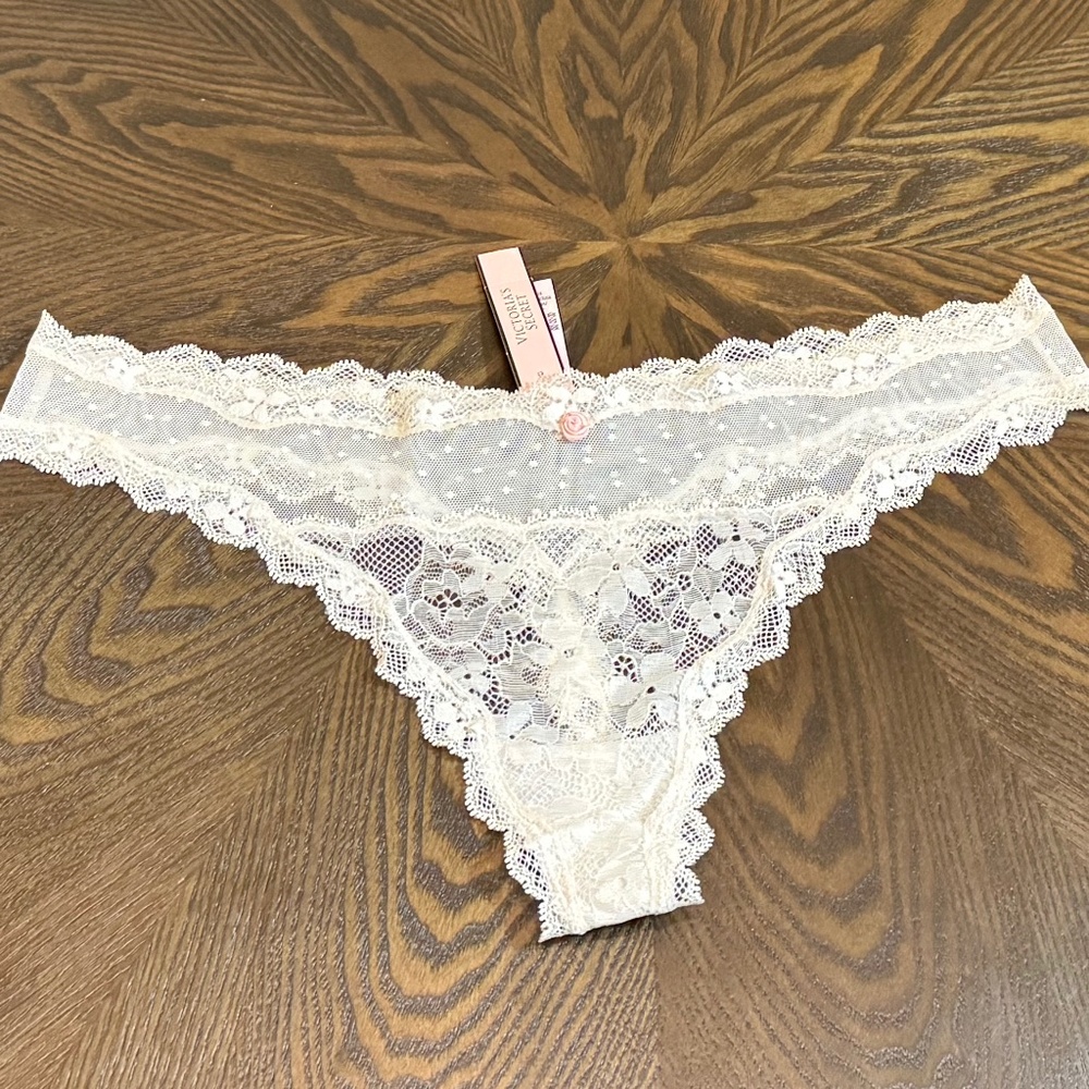 DREAM ANGELS LACE & MESH Thong Panty L